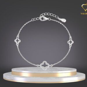 Vòng Tay Cỏ Bốn Lá